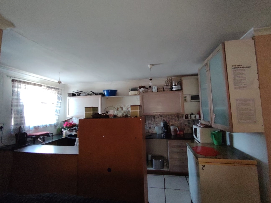 3 Bedroom Property for Sale in Lavender Hill Western Cape